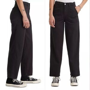 Levi’s Utility Pants in Caviar - Size 31